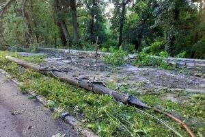 Мощный ураган обрушился на город Каменец-Подольский. ФОТО - novostiua.news - Украина - Каменец-Подольский