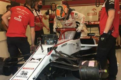 Тео Пуршер - Махавир Рагунатам провёл частные тесты с Alfa Romeo - f1news.ru - Австрия - Индия