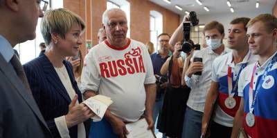Елена Шмелева - Шмелева: "В народную программу "Единой России" включат предложение об открытии специализированных спортивных классов в школах" - ruposters.ru - Россия - Токио