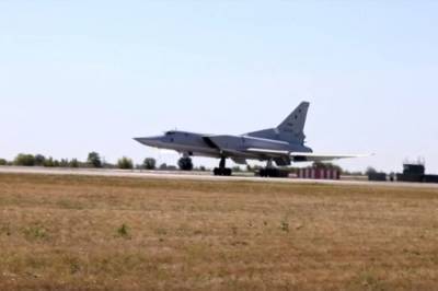 Бомбардировщики Ту-22М3 отработали удары по условным лагерям боевиков - aif.ru - Россия - Узбекистан - Саратовская обл.