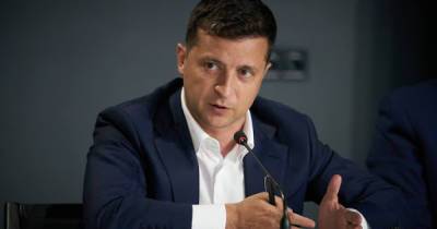 Владимир Зеленский - Гео Лерос - Зеленский готовит два решения по Крыму и Донбассу, а локдаун нужен для подавления протестов, — нардеп - dsnews.ua - Россия - Украина - Крым