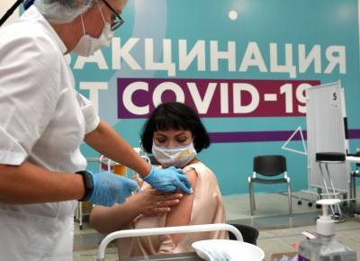 Виктор Фисенко - Минздрав: все регионы РФ обеспечены достаточным количеством вакцины от коронавируса - interfax-russia.ru - Россия