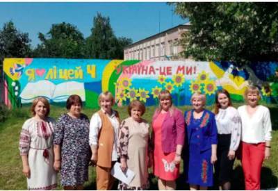 Владимир Зеленский - В 2022-2030 годах в Украине изменится среднее профильное образование - lenta.ua - Украина