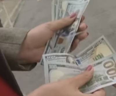 Банки отказываются принимать купюры: стало известно, почему украинцы не могут поменять доллары - ukrainianwall.com - Украина