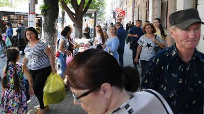 Симферопольцев оштрафовали на 430 тысяч за уличную торговлю и мусор - crimea.ria.ru - Крым - Симферополь