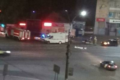 Kia Ceed - В Курске сегодня ночью пьяный пешеход пострадал в ДТП - chr.mk.ru - Курск