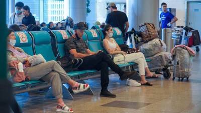 Почти полсотни рейсов задержали и отменили в аэропортах Москвы - vm.ru - Москва - Россия - Молдавия - Доминиканская Республика - Бахрейн