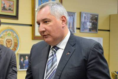 Дмитрий Рогозин - Рогозин рассказал о секретных плакатах на заводе «Роскосмоса» - lenta.ru - Россия - Twitter
