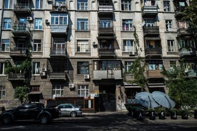 Из-за непогоды свыше 300 населенных пунктов Украины остались без света - lenta.ru - Украина - Полтавская обл.