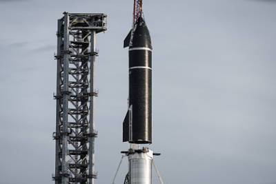SpaceX собрала самую высокую в истории ракету Starship - lenta.ru - США - Техас