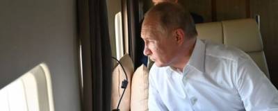 Владимир Путин - Алексей Текслер - Евгений Зиничев - Владимир Якушев - Путин осмотрел с вертолета пострадавшие от огня районы Челябинской области - runews24.ru - Россия - Челябинская обл.