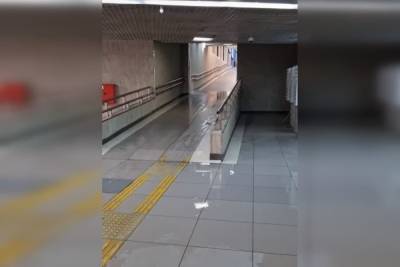 Субботний ливень затопил Ладожский вокзал в Петербурге - spb.mk.ru - Санкт-Петербург