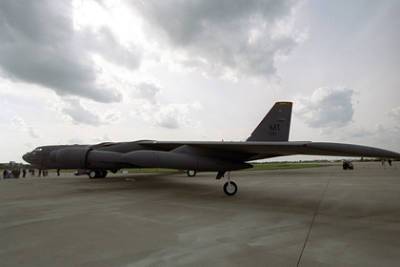США направили бомбардировщики B-52 в Афганистан для борьбы с талибами - lenta.ru - Россия - США - Катар - Afghanistan