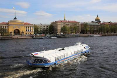 В Петербурге запустили ежедневный кольцевой «Невский маршрут» на теплоходе - spb.mk.ru - Санкт-Петербург