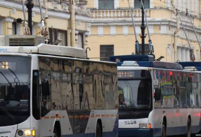 В Петербурге рабочий пострадал, пытаясь убрать мешавший троллейбусам провод - online47.ru - Санкт-Петербург