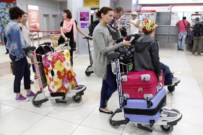 Около полусотни рейсов задержали и отменили в московских аэропортах - vm.ru - Москва - Россия - Молдавия - Доминиканская Республика - Бахрейн