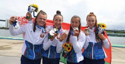 Женская байдарка-четверка выиграла серебро на дистанции 500 м в финале ОИ - grodnonews.by - Белоруссия - Япония - Польша