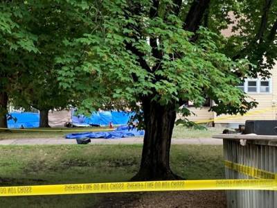 В США самолет рухнул на жилой дом и мира - cursorinfo.co.il - США