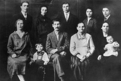 Вера Брежнева - Леонид Ильич Брежнев - Вера Брежнева: почему родная сестра генсека боялась его - russian7.ru