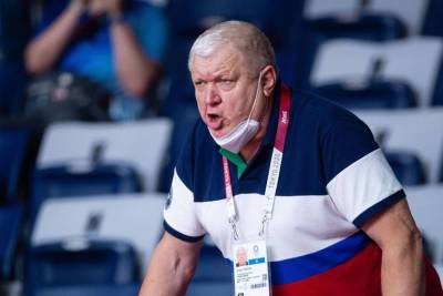 Евгений Трефилов - Трефилов — о серебре гандболисток на ОИ-2020: "Снимаю перед девочками шляпу" - sport.ru - Россия - Токио - Франция - Стамбул