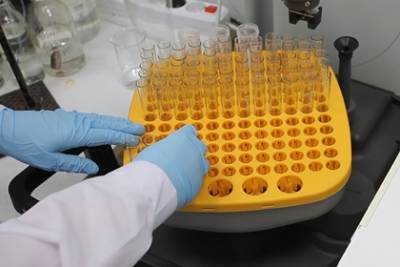 В Китае обвинили США в сокрытии данных о первых случаях коронавируса - lenta.ru - Китай - USA - шт.Флорида