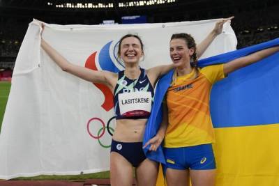 Марья Ласицкене - Анна Маляр - Ярослава Магучих - Украинскую легкоатлетку вызовут в Минобороны страны из-за фото с россиянкой - yur-gazeta.ru - Россия - Украина - Токио - Япония