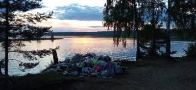 «Гадят там, где отдыхают». Жители Калининского района фотографируют горы мусора на карьерах под Тверью - afanasy.biz - Тверь - Тверская обл. - район Калининский