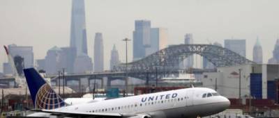 United Airlines грозит сотрудникам увольнением за отсутствие COVID-вакцинации - w-n.com.ua - США