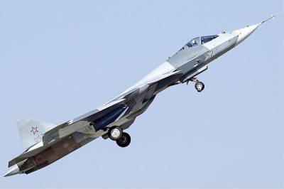 Денис Мантуров - Производство модернизированного варианта Су-57 может начаться в 2025 году - aif.ru - Россия