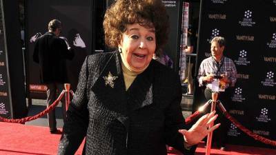 Актриса Джейн Уизерс умерла в возрасте 95 лет - iz.ru - США - Израиль