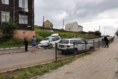 Житель Улан-Удэ без прав разбил три машины и травмировал пассажира - ulan.mk.ru - Улан-Удэ - респ.Бурятия