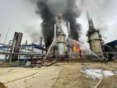 «Газпром» возобновил подачу сырья на завод в Новом Уренгое после пожара - znak.com - Сургут