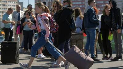 Зарина Догузова - В Ростуризме рассказали о спросе на детские туры с кешбэком - russian.rt.com - Россия