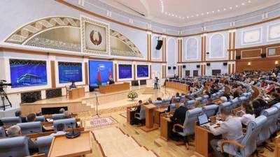 Александр Лукашенко - Лукашенко заявил о готовности экспортировать калийные удобрения через РФ - iz.ru - Россия - Китай - Израиль - Белоруссия - Мурманск - Литва - Индия