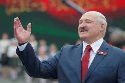 Александр Лукашенко - Иосиф Сталин - Лукашенко предложил поставить памятник Сталину - lenta.ru - Белоруссия