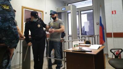Татьяна Мартынова - Прокуратура запросила для активиста Артёма Милушкина 16 лет колонии - svoboda.org - Россия - Псков