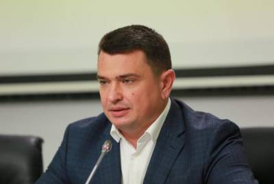 Виктор Янукович - Артем Сытник - Александр Янукович - НАБУ попросит Интерпол объявить Януковича и его сына в международный розыск - kp.ua - Украина - Киев