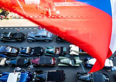 Mercedes Benz - В центре Праги состоится слет ретро-машин и мотоциклов - vinegret.cz - Чехия - Братислава - Прага
