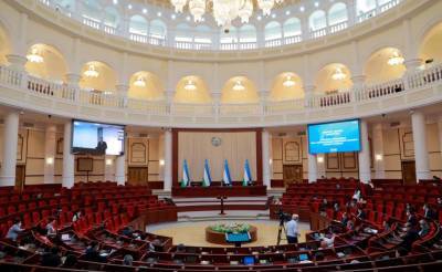Депутаты решили, что у них много работы и им не хватает официальных помощников - podrobno.uz - Узбекистан - Ташкент