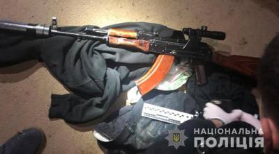 В Ивано-Франковске копы остановили авто для проверки, в нём оказались киллеры (фото) - sharij.net - Белоруссия - Ивано-Франковск