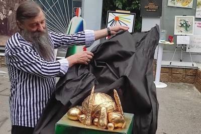 Казимир Малевич - В Курске открыли памятник борщу - chr.mk.ru - Курск