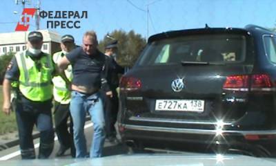 После погони полицейские задержали мужчину находящегося в розыске - fedpress.ru - Иркутск