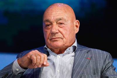 Адольф Гитлер - Иосиф Сталин - Владимир Познер - Познер заявил о ненависти к Сталину и сравнил его с Гитлером - lenta.ru