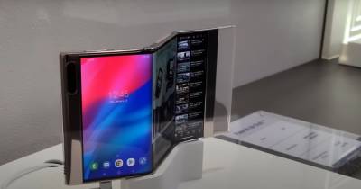 Супергибкий: Samsung показала рабочий смартфон, который гнется в трех местах (видео) - focus.ua - Южная Корея - Украина