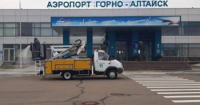 Пассажирка летевшего из Москвы самолета тайком закурила и попалась - moslenta.ru - Москва - Горно-Алтайск