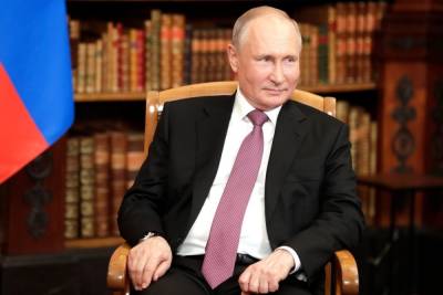 Владимир Путин - Путин: общество и бизнес должны обеспечивать безопасность детей в Сети - mk.ru - Россия - Владивосток