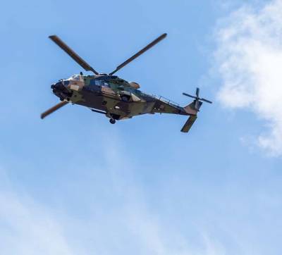 В Кандагаре талибы летали на вертолете, к которому привязали человека и мира - cursorinfo.co.il - США - Индия - Афганистан - county Black Hawk - Талибан