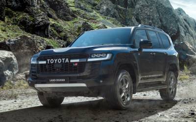 Начались продажи самого крутого Land Cruiser 300 — в версии GR Sport - zr.ru