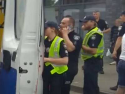В Харькове бросили все силы на поиски наглого грабителя, фото: "увидел полицию и..." - politeka.net - Украина - Харьков - район Немышлянский, Харьков