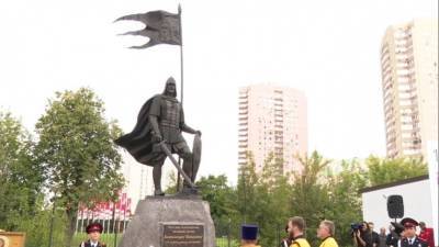 Сергей Лавров - Александр Невский - Андрей Турчак - Памятник Александру Невскому открыли в Москве на территории МГИМО - 5-tv.ru - Москва - Россия